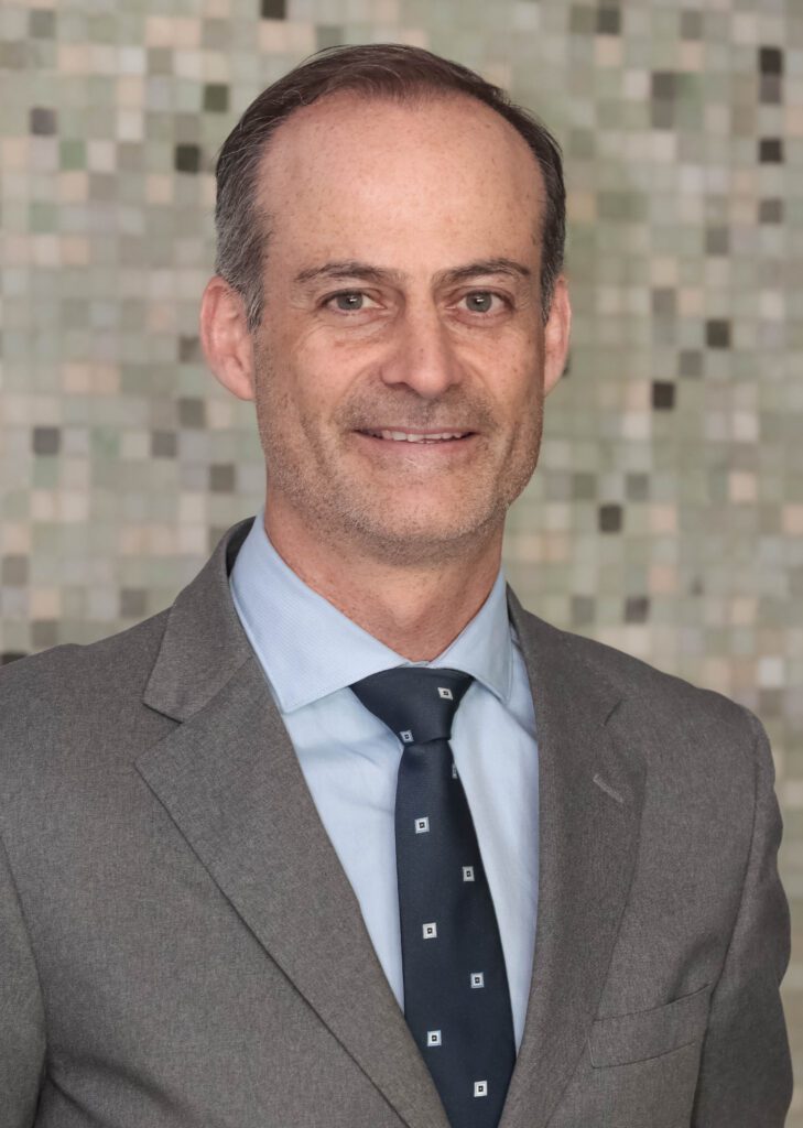 Andrés Benavides Schiller